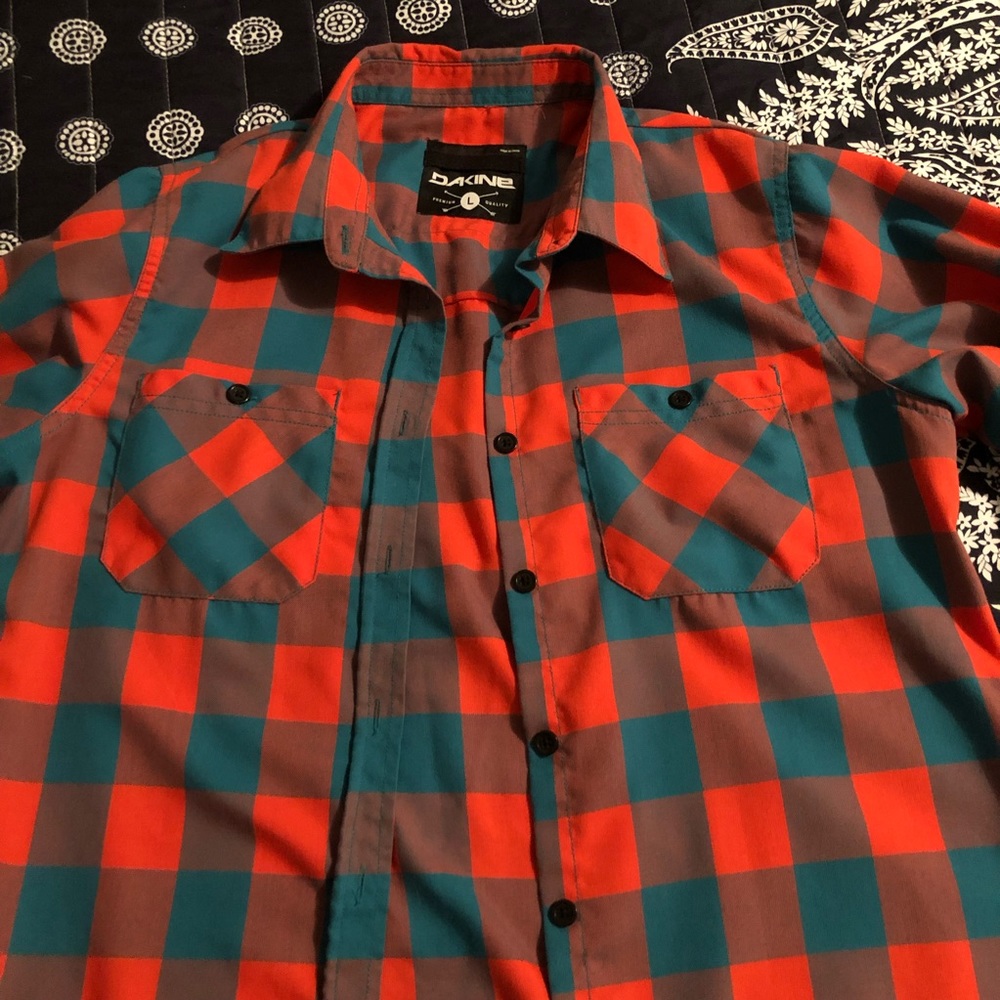 Women’s Dakine button up shirt size Large